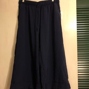 Pull up wide leg crop pants